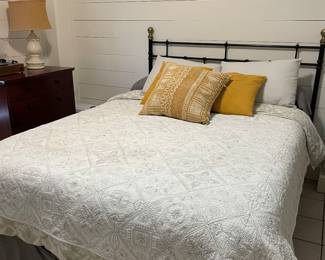 Tempurpedic Adjustable Queen Bed 