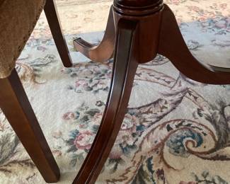 Wonderful pedestal gold feet