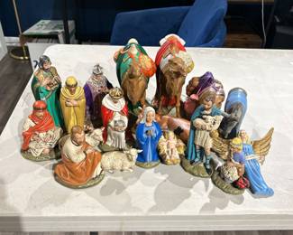 1970s Holland Mold nativity set, 18pcs