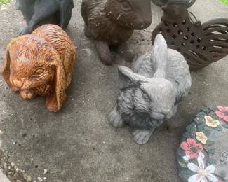 So many outdoor concrete statues, windchimes and birdhouses. 