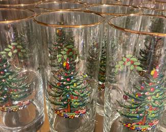 Spode Christmas tableware. 