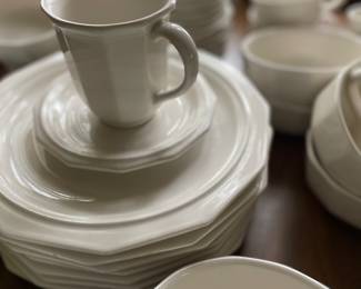 Pfaltzgraff dinnerware. 