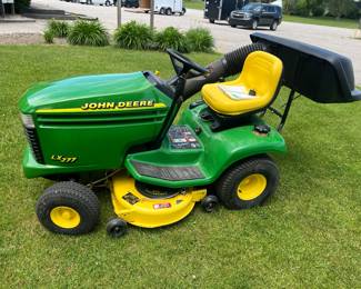 John Deere Riding Lawn Mower with Bagger - LIKE NEW - Serviced regularly and prior to sale. Runs great! Only used for 2 seasons. No hours meter. 