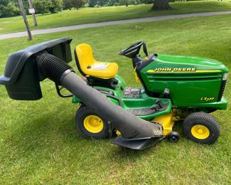 John Deere Riding Lawn Mower with Bagger - LIKE NEW - Serviced regularly and prior to sale. Runs great! Only used for 2 seasons. No hours meter. 