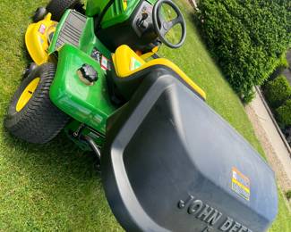 John Deere Riding Lawn Mower with Bagger - LIKE NEW - Serviced regularly and prior to sale. Runs great! Only used for 2 seasons. No hours meter. 