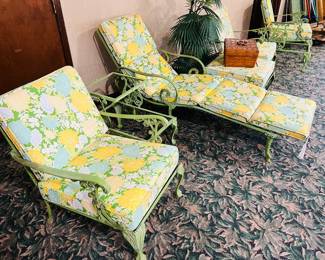 Antique Green Cast Iron Lawn Furnature Set with Cushions 