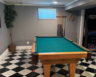 Pool table in great shape