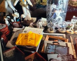 Elvis items