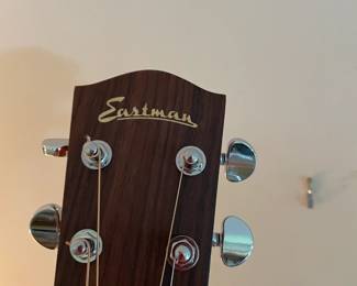  Eastman Acoustic Guitar HE 120