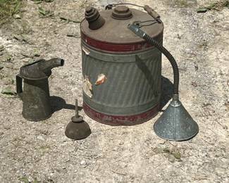 613 Vintage Fuel Oil Tins