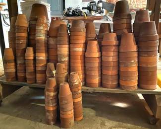 531 Lots Of Terracotta Pots