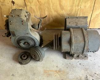 621 Vintage Briggs Stratton Motor