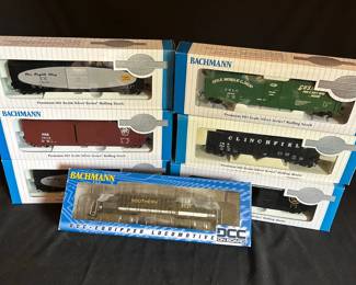 374 Bachmann HO Boxcar Group