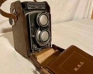 006 246 Rolleicord Camera