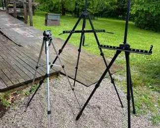 634 Travel Easels and Tripod