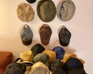 002 Mystery Lot Mens Hats