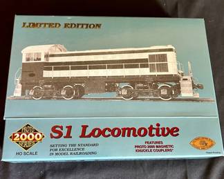 330 Proto 2000 Series S1 Locomotive