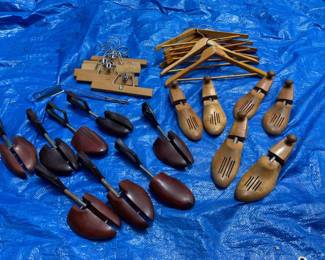 674 Vintage Shoe Stretchers More