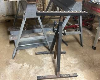 521 Saw Horses Board Holder