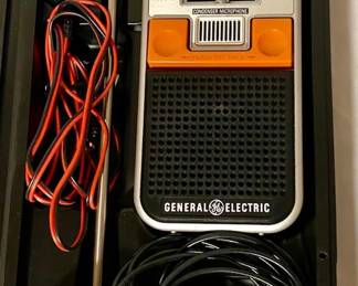 233 Vintage GE Band Radio