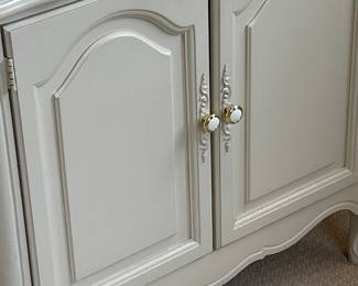 White Painted 2-Door Cabinet