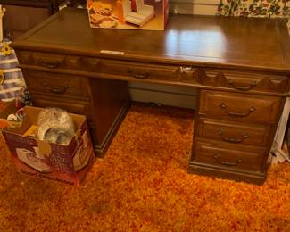 Desk 65