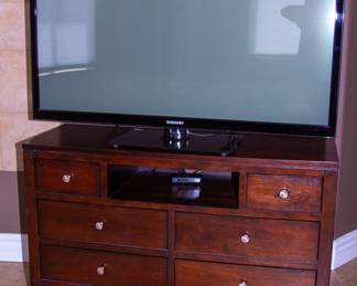 Simple wooden TV stand and Samsung TV