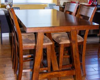 Dining table and chairs(x4)