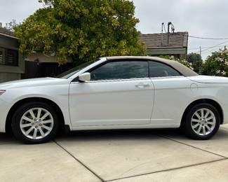 2012 Chrysler 200 Convertible Car, Low Miles 12,450, Kept in Garage, VIN: 1C3BCBEG0CN249329