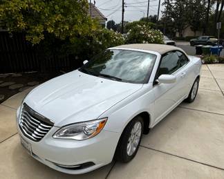 2012 Chrysler 200 Convertible Car, Low Miles 12,450, Kept in Garage, VIN: 1C3BCBEG0CN249329