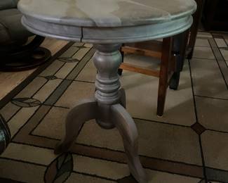 Round side table $32
5x7 rug $70