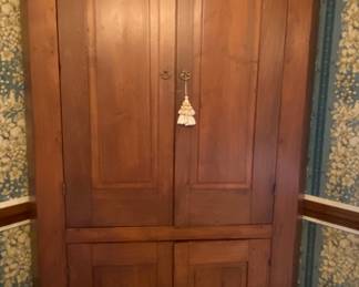 Large corner Cabinet 