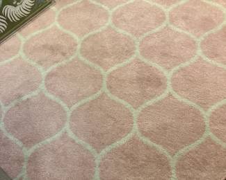 Pottery barn round rug 