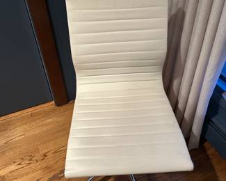 Herman miller look a like chair on wheels 