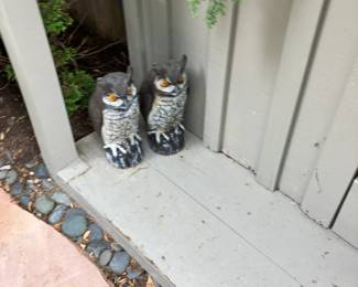 Garden statues owls 