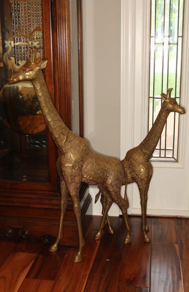 DESIGNER INDIAN HILLS MURFREESBORO ESTATE SALE starts on 6/6/2024