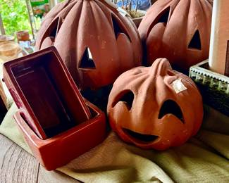 TERRACOTTA PUMPKINS