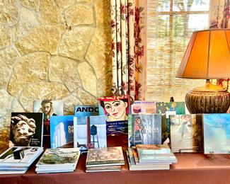 NICE SELECTION OF MUSEUM ART BOOKS.