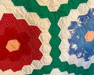 GRANDMOTHER'S GARDEN VINTAGE QUILT.