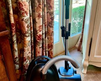 CIRRUS VACUUM
