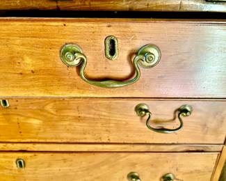 COCKBEADING, SWAN NECK HANDLES.