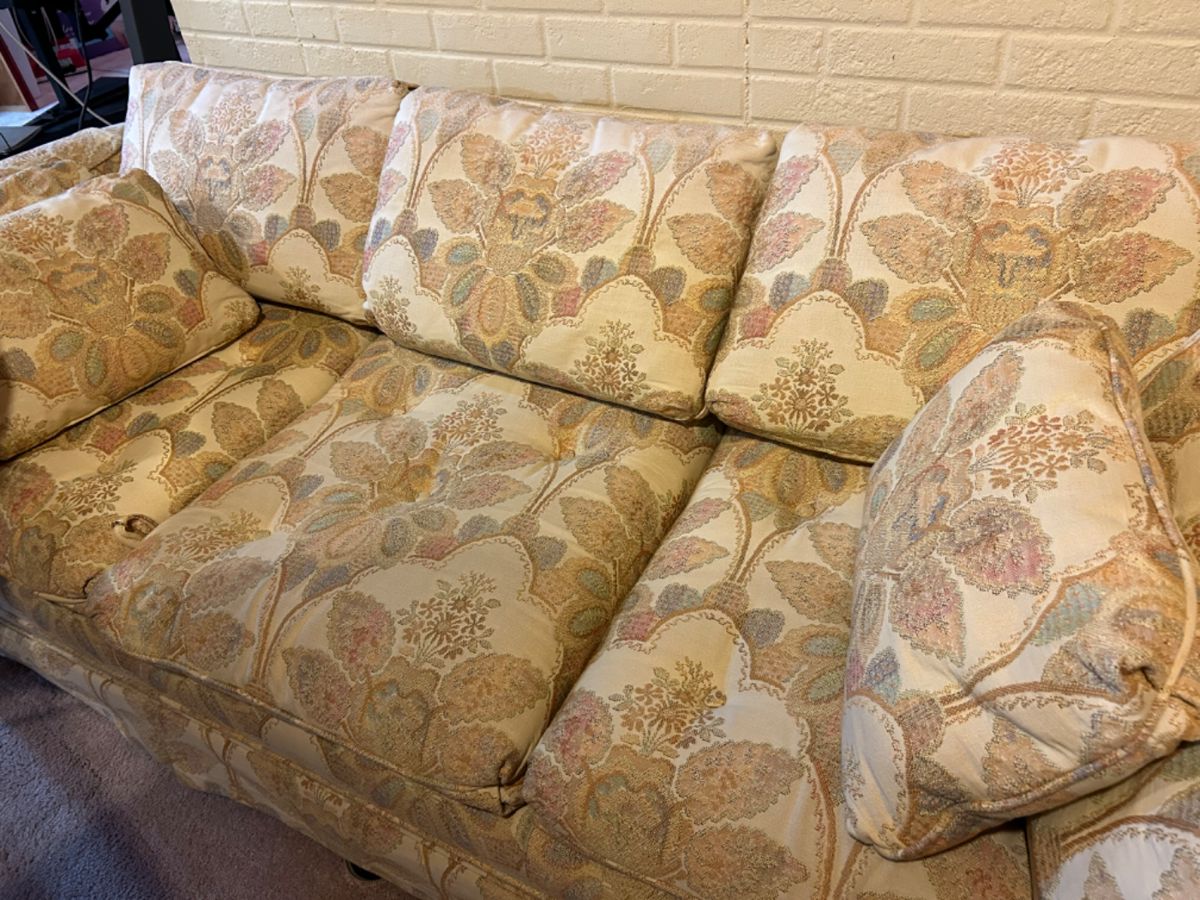 WESTERN HILLS ESTATE SALE in Flint, MI starts on 6/5/2024