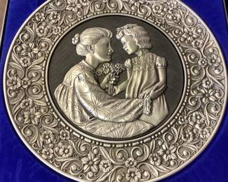 A Petitto metal plate