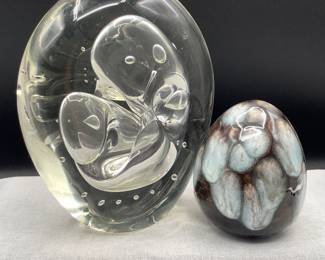 Rod Sounik Signed art glass paperweight