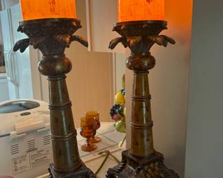 Lamps and more lamps!