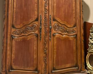 Very beautiful armoire