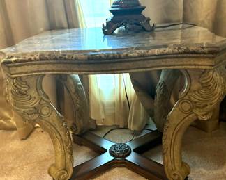 Coffee tables with marble top (2)