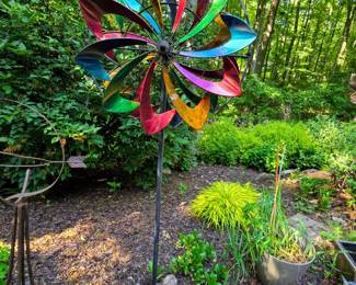 Yard Art, Metal Colorful Flower Wind Mill