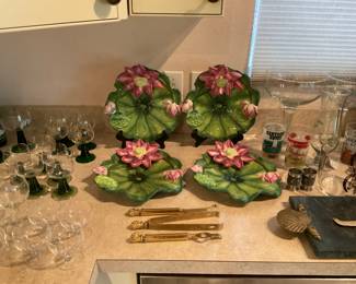 Porcelain Plates Signature Home Collection