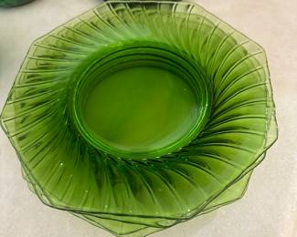 Four Green Heisy dessert plates